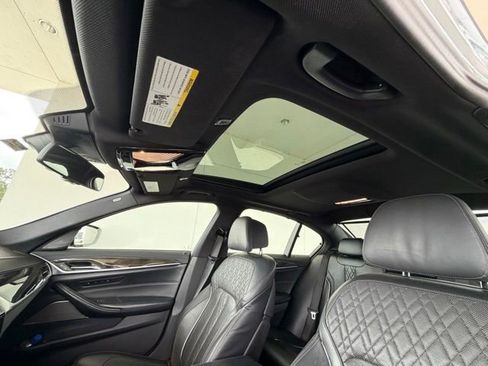 Used 2018 BMW 540i RWD image 20