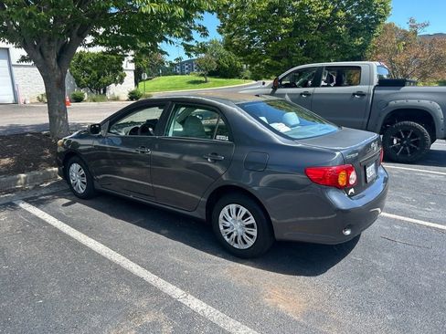 Used 2010 Toyota Corolla LE w/ All Weather Guard Pkg FWD image 4