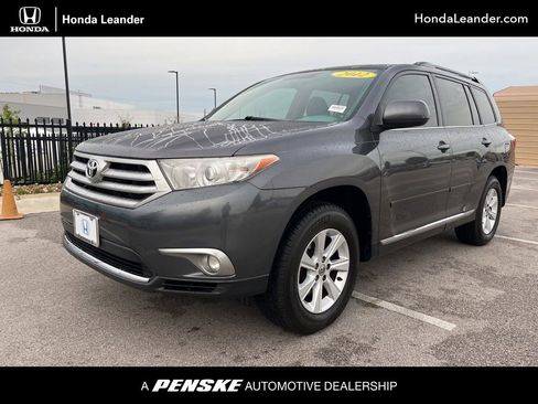 Used 2012 Toyota Highlander SE w/ Tow Pkg AWD/4WD image 1