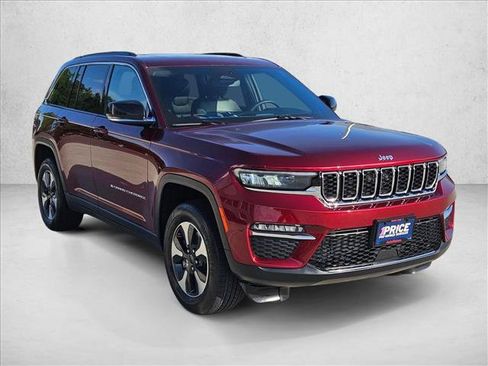 Used 2024 Jeep Grand Cherokee Limited 4xe AWD/4WD image 3