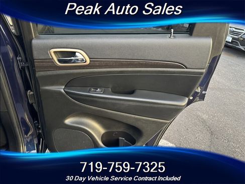 Used 2014 Jeep Grand Cherokee Laredo w/ All Weather Capability Group image 27