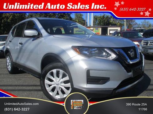 Used 2018 Nissan Rogue S AWD/4WD image 1
