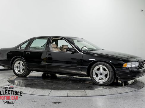Used 1996 Chevrolet Impala SS RWD image 24