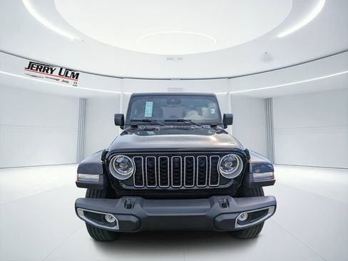 New 2025 Jeep Wrangler Unlimited Sahara AWD/4WD image 7