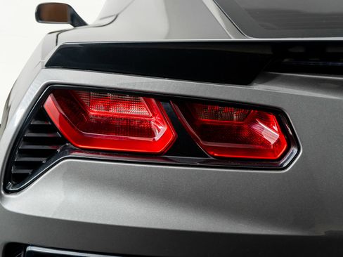 Used 2015 Chevrolet Corvette Stingray Coupe w/ 2LT Preferred Equipment Group image 12