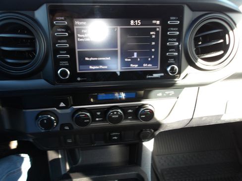 Used 2021 Toyota Tacoma SR AWD/4WD image 18