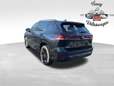 New 2025 Volkswagen Tiguan SE R-Line image 5