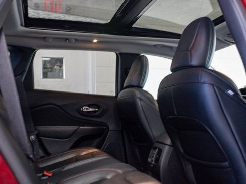 Certified 2021 Jeep Cherokee Trailhawk w/ Sun, Sound & Nav Group image 6