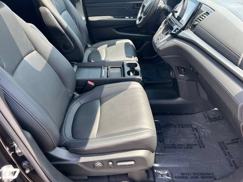 Used 2023 Honda Odyssey EX-L image 11