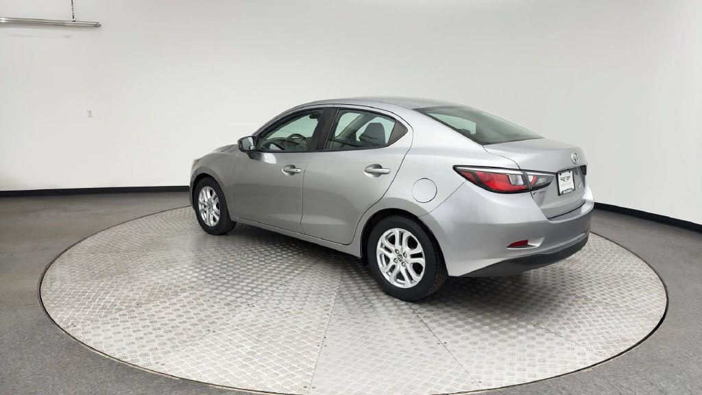 Used 2016 Scion iA FWD image 4