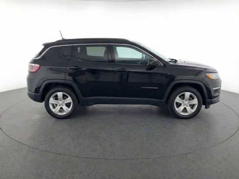 Used 2019 Jeep Compass Latitude image 6