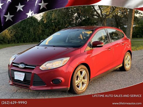 Used 2014 Ford Focus SE FWD image 1