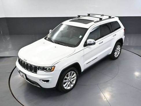 Used 2017 Jeep Grand Cherokee Limited w/ Trailer Tow Group IV AWD/4WD image 56