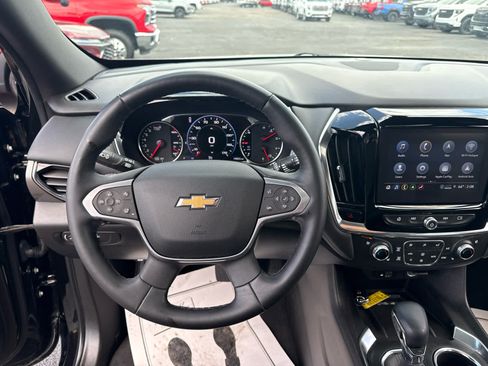 Certified 2023 Chevrolet Traverse Premier AWD/4WD image 17