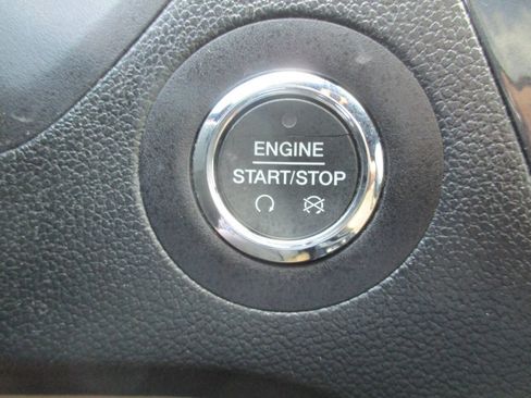 Used 2017 Ford Explorer Limited w/ Equipment Group 301A FWD image 31
