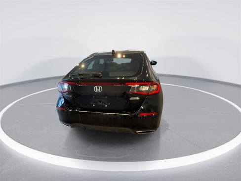 Used 2024 Honda Civic Sport Touring image 7