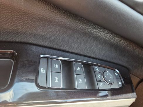 Used 2025 Nissan Pathfinder Platinum w/ Cargo Package FWD image 19