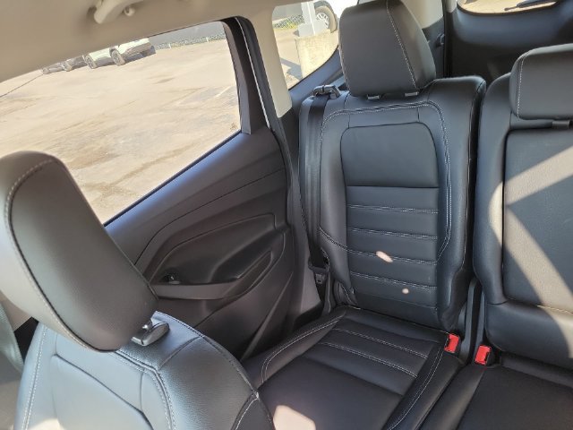 Used 2018 Ford Escape SEL w/ Ford Safe & Smart Package AWD/4WD image 12