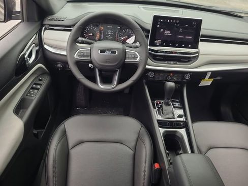 New 2026 Jeep Compass Limited image 9