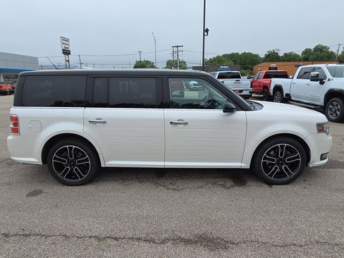 Used 2014 Ford Flex Limited w/ Appearance Package FWD image 9