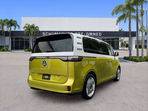 Used 2025 Volkswagen ID. Buzz 1st Edition AWD/4WD image 7