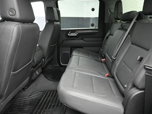 Certified 2025 Chevrolet Silverado 2500 LTZ image 11