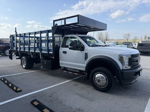 Used 2019 Ford F550 4x4 Regular Cab Super Duty image 3