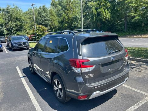 Used 2021 Subaru Forester Touring AWD/4WD image 5