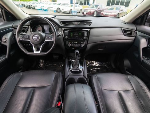 Used 2020 Nissan Rogue SL w/ Premium Package AWD/4WD image 17