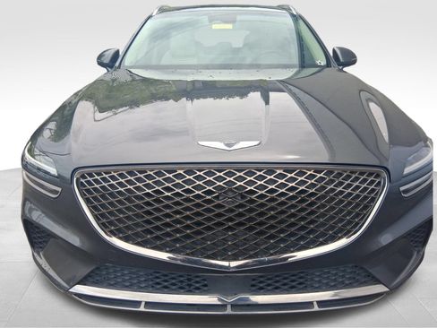 Used 2023 Genesis GV70 2.5T w/ Advanced Package AWD/4WD image 2