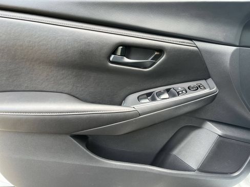 Used 2025 Nissan Sentra S FWD image 18