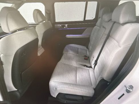 Certified 2025 Hyundai Santa Fe Limited image 7