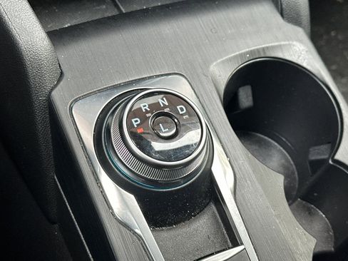 Used 2025 Ford Escape SE FWD image 18