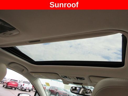Used 2016 Subaru Outback 3.6R Limited AWD/4WD image 15