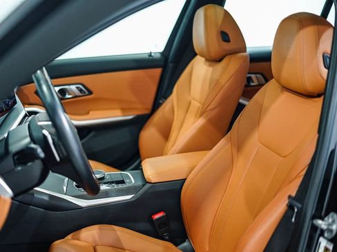 Used 2023 BMW 330i Sedan w/ Driving Assistance Package image 18