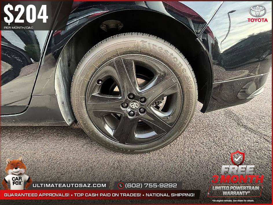 Used 2016 Toyota Prius Three Touring FWD image 17