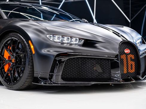 Used 2023 Bugatti Chiron Pur Sport AWD/4WD image 5
