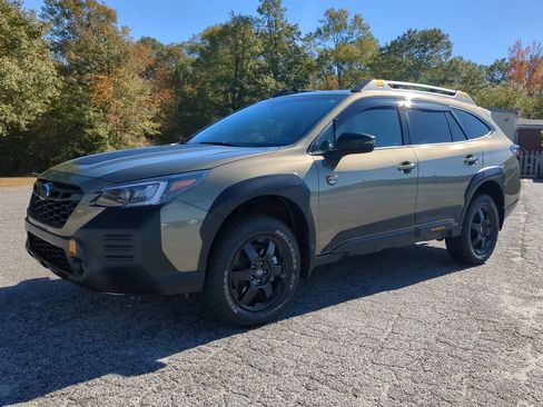Used 2022 Subaru Outback Wilderness image 6