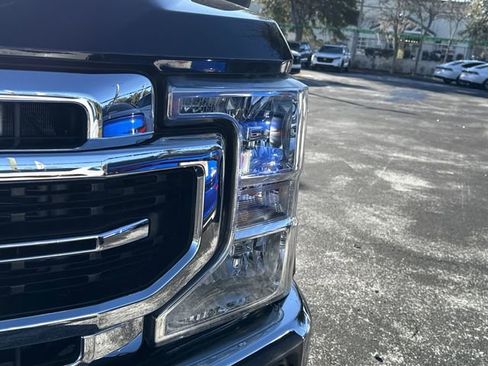Used 2022 Ford F250 Lariat w/ Lariat Value Package image 12
