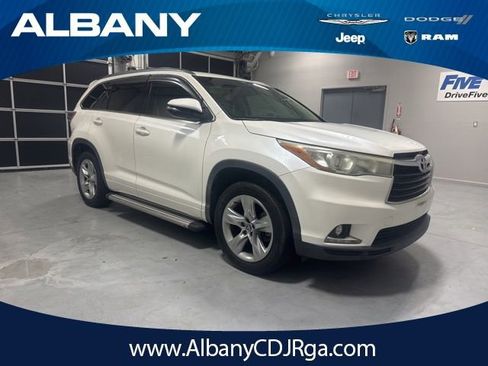 Used 2016 Toyota Highlander Limited FWD image 1