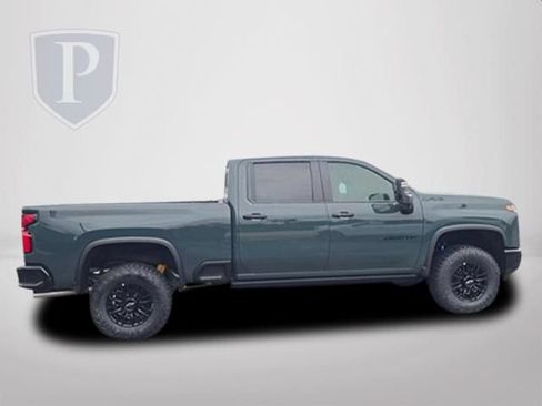 New 2026 Chevrolet Silverado 2500 ZR2 w/ LPO, Dark Essentials Package AWD/4WD image 4
