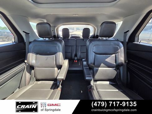 Used 2023 Ford Explorer XLT w/ Equipment Group 202A AWD/4WD image 30