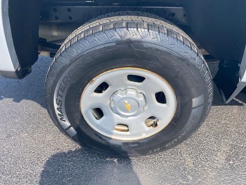 Used 2018 Chevrolet Colorado W/T image 23