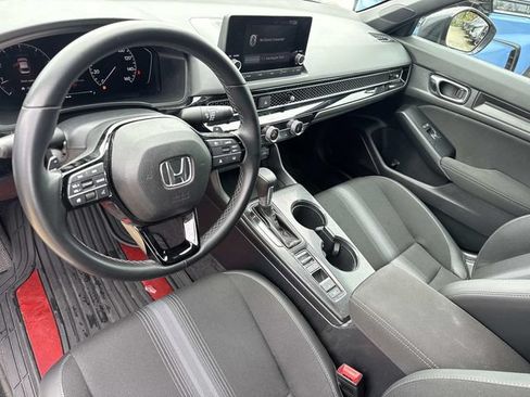 Used 2025 Honda Civic Sport image 17