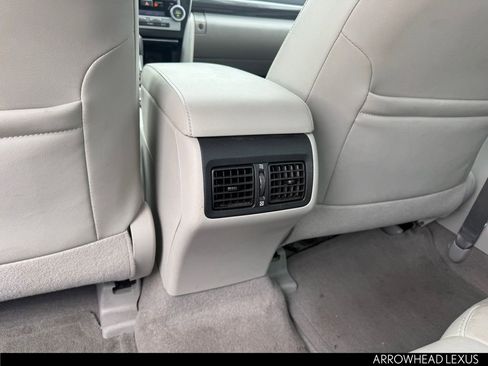 Used 2014 Toyota Camry XLE w/ Leather Package image 27