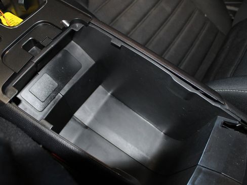 Used 2020 Ford Fusion SE image 18