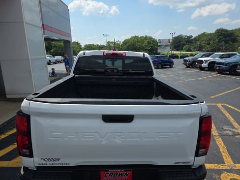 Used 2024 Chevrolet Colorado ZR2 w/ ZR2 Convenience Package III AWD/4WD image 6