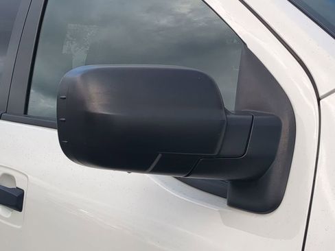 Used 2024 Nissan Titan SV w/ SV Bronze Edition Package image 11