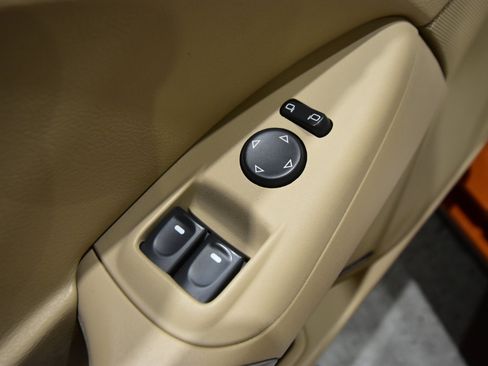 Used 2009 Chevrolet Corvette Coupe w/ Preferred Equipment Group image 21