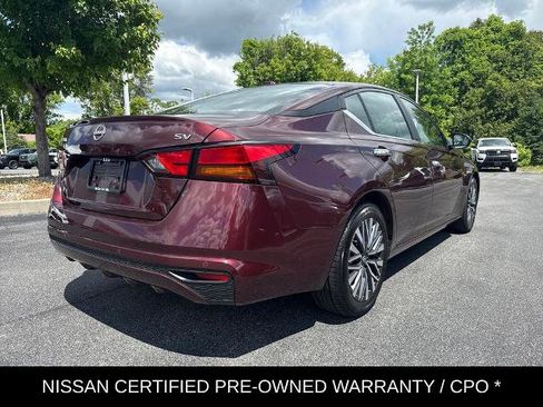 Certified 2024 Nissan Altima 2.5 SV FWD image 9